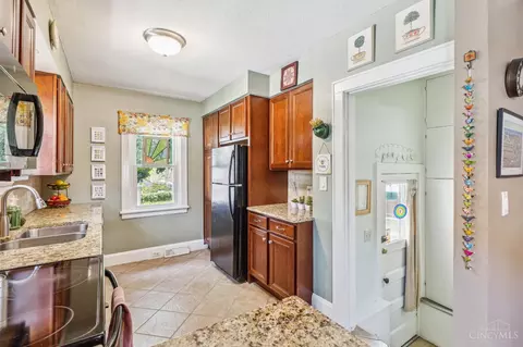 3818 Watterson Rd, Fairfax, OH 45227 photo 11