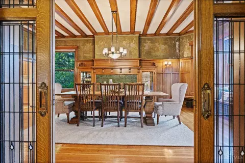 Dining - 210 Hosea Ave, Cincinnati, OH 45220 photo 1 of 5