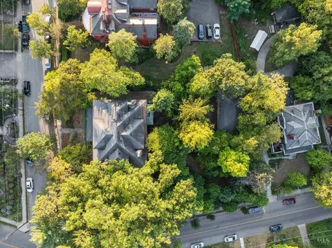 View/Area - 210 Hosea Ave, Cincinnati, OH 45220 photo 3 of 4