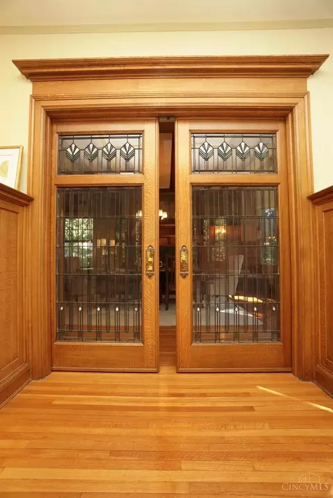 Entry Way - 210 Hosea Ave, Cincinnati, OH 45220 photo 8 of 14