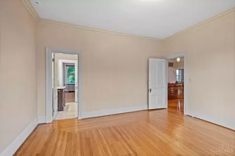 Bedroom - 210 Hosea Ave, Cincinnati, OH 45220 photo 2 of 11