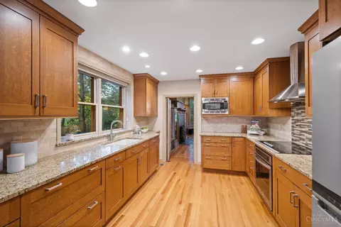 Kitchen - 210 Hosea Ave, Cincinnati, OH 45220 photo 2 of 5