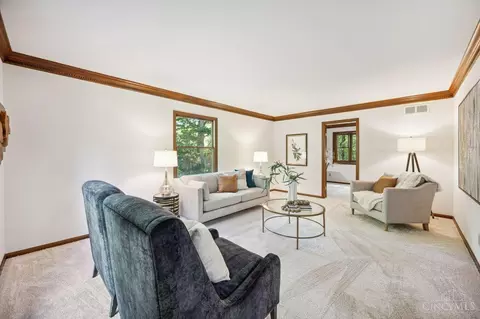 8589 Weller Rd, Montgomery, OH 45249 photo 5