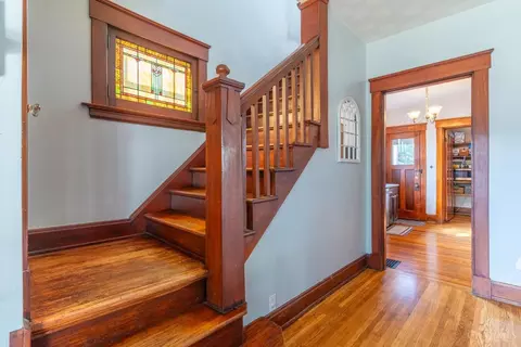 Entry Way - 4425 Brazee St, Cincinnati, OH 45209 photo 1 of 1