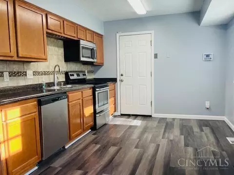Kitchen - 2159 Rangoon Ct, Forest Park, OH 45240 photo 3 of 3