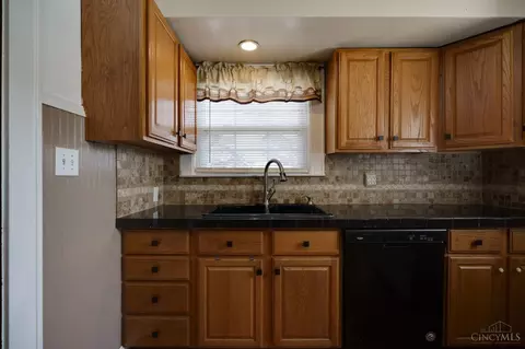 745 Corwin Ave, Hamilton, OH 45015 photo 3