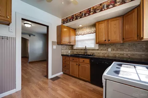 745 Corwin Ave, Hamilton, OH 45015 photo 4