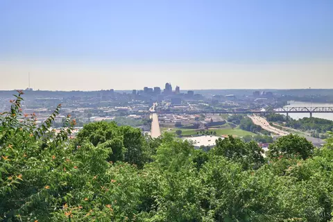 824 Matson Pl, Cincinnati, OH 45204