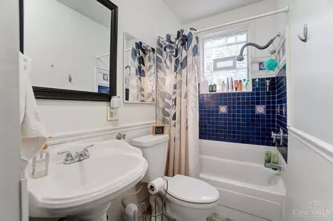 2220 Flora St, Cincinnati, OH 45219 photo 16