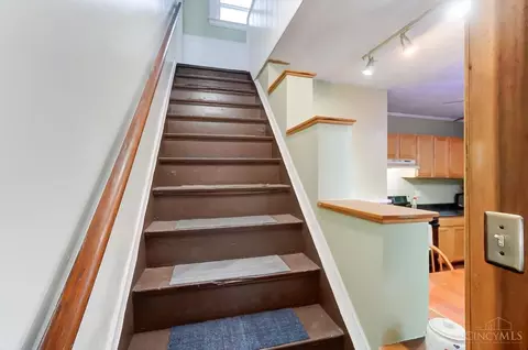 2220 Flora St, Cincinnati, OH 45219 photo 13