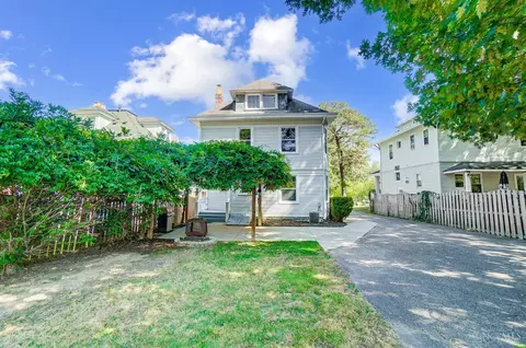 Exterior - 3605 Edwards Rd, Cincinnati, OH 45208 photo 6 of 15