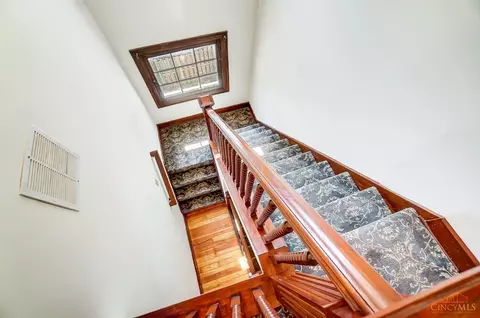 Entry Way - 3605 Edwards Rd, Cincinnati, OH 45208 photo 12 of 12