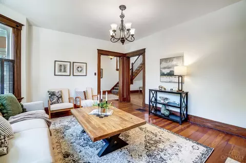Living - 3605 Edwards Rd, Cincinnati, OH 45208 photo 3 of 3