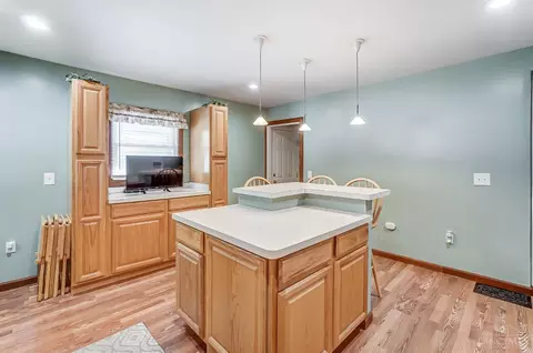 Kitchen - 408 Jefferson Ave, Cincinnati, OH 45217 photo 4 of 4
