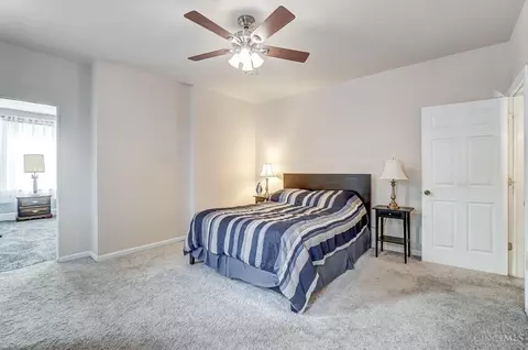 Bedroom - 408 Jefferson Ave, Cincinnati, OH 45217 photo 3 of 8