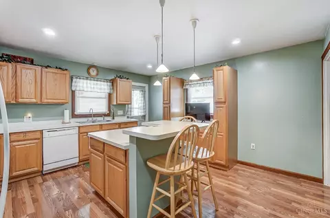 Kitchen - 408 Jefferson Ave, Cincinnati, OH 45217 photo 1 of 4