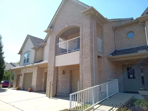 829 Neeb Rd #5, Cincinnati, OH 45233