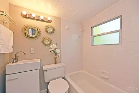 4850 Myrtle Ave, Blue Ash, OH 45242 photo 18