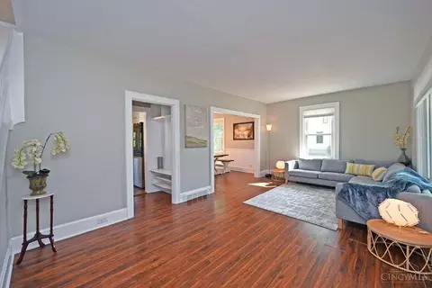 4850 Myrtle Ave, Blue Ash, OH 45242 photo 6