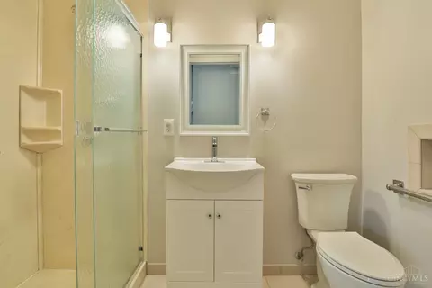 Bath - 661 Brandy Way, Cincinnati, OH 45244 photo 1 of 5