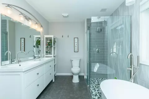 Bath - 661 Brandy Way, Cincinnati, OH 45244 photo 3 of 5