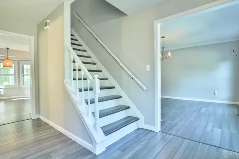 Entry Way - 661 Brandy Way, Cincinnati, OH 45244 photo 5 of 10