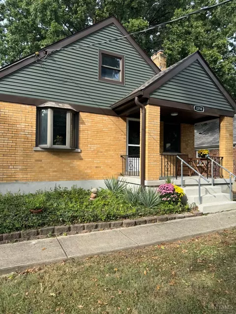 1294 Norman Ave, Cincinnati, OH 45231