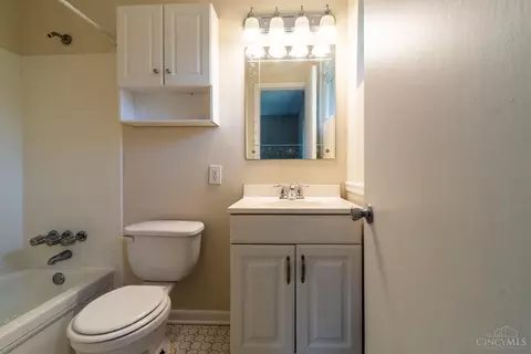 5844 Argus Rd, Cincinnati, OH 45224 photo 29