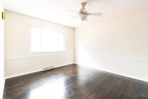5844 Argus Rd, Cincinnati, OH 45224 photo 9