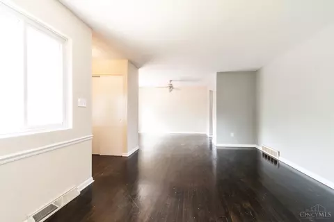 5844 Argus Rd, Cincinnati, OH 45224 photo 7