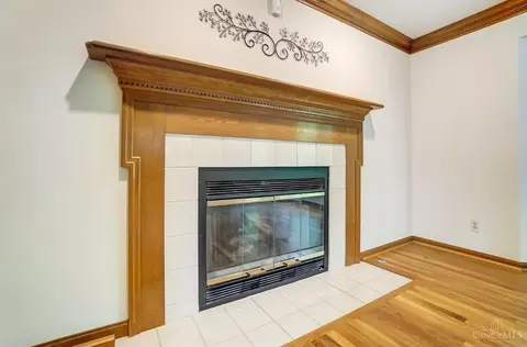 Living - 10565 Stablehand Dr, Cincinnati, OH 45242 photo 7 of 12
