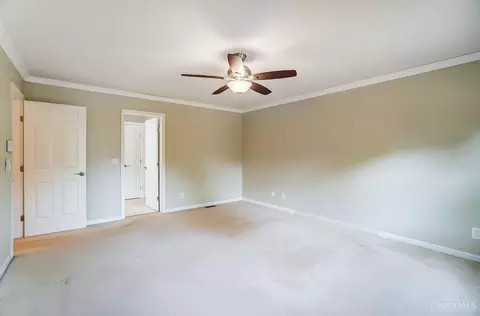 Bedroom - 10565 Stablehand Dr, Cincinnati, OH 45242 photo 5 of 13