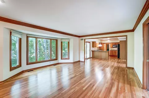 Living - 10565 Stablehand Dr, Cincinnati, OH 45242 photo 4 of 12