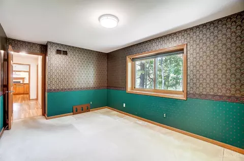 Bedroom - 10565 Stablehand Dr, Cincinnati, OH 45242 photo 2 of 13