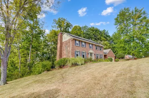 Exterior - 10565 Stablehand Dr, Cincinnati, OH 45242 photo 14 of 15