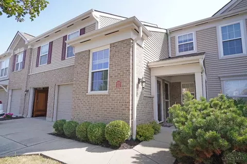 852 Heritage Green Dr, Monroe, OH 45050