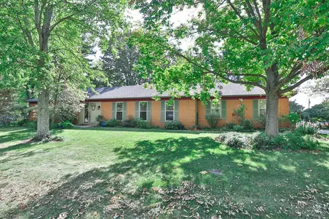 8494 Monticello Dr, West Chester, OH 45069
