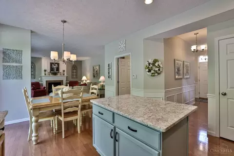 4223 Silver Streak Dr, Cincinnati, OH 45245 photo 17