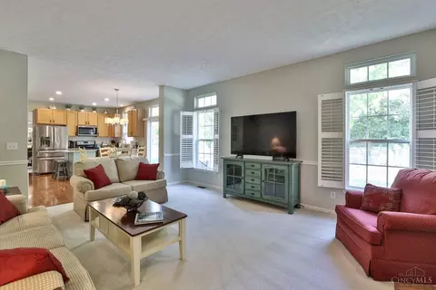 4223 Silver Streak Dr, Cincinnati, OH 45245 photo 10