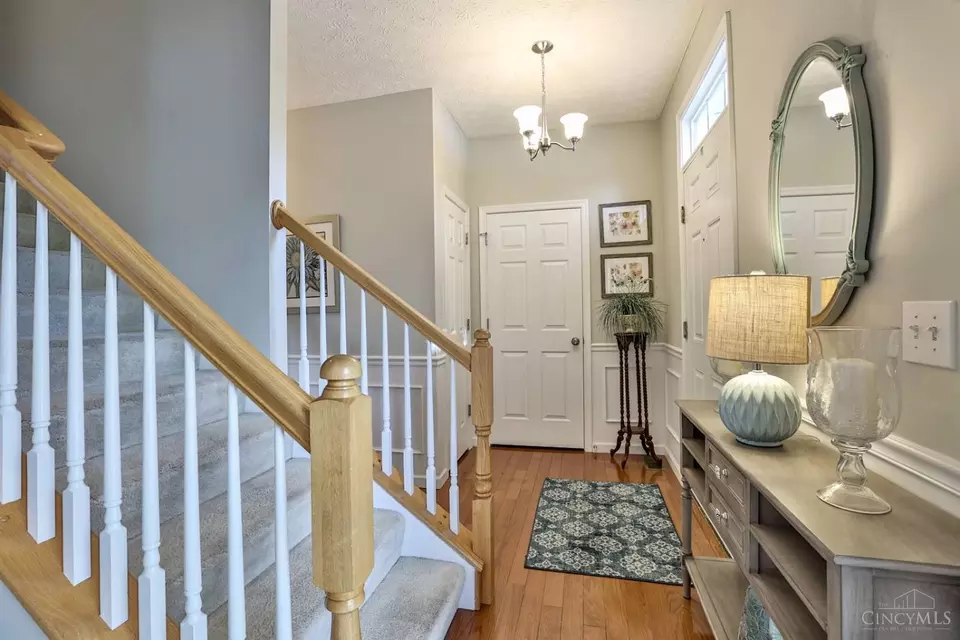  4223 Silver Streak Dr, Cincinnati, OH 45245 photo 4