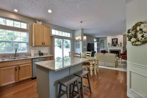 4223 Silver Streak Dr, Cincinnati, OH 45245 photo 19