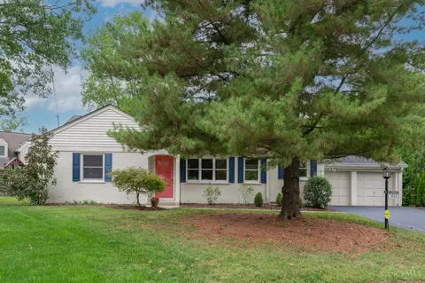 1003 Urbancrest Pl, Cincinnati, OH 45226