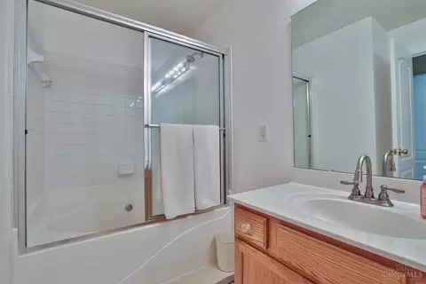 5765 Summit View Ct, Cincinnati, OH 45247 photo 18