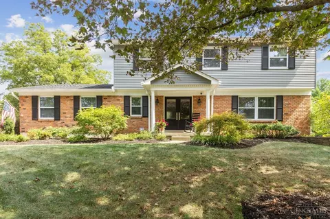 10254 Kingsport Dr, Evendale, OH 45241