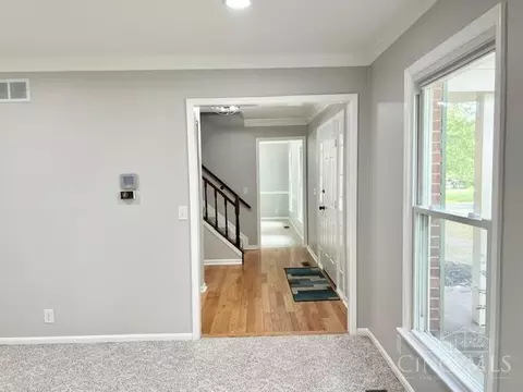 9625 Ash Ct, Blue Ash, OH 45242 photo 5