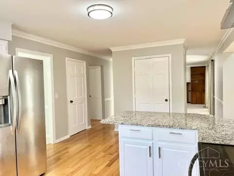 9625 Ash Ct, Blue Ash, OH 45242 photo 17