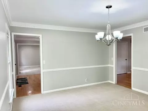 9625 Ash Ct, Blue Ash, OH 45242 photo 9