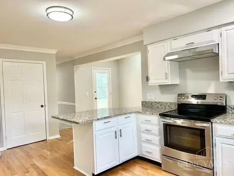 9625 Ash Ct, Blue Ash, OH 45242 photo 14