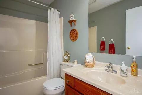 3973 School Section Rd #17, Cheviot, OH 45211 photo 6