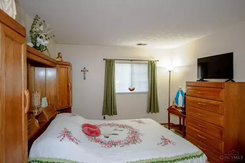 3973 School Section Rd #17, Cheviot, OH 45211 photo 7
